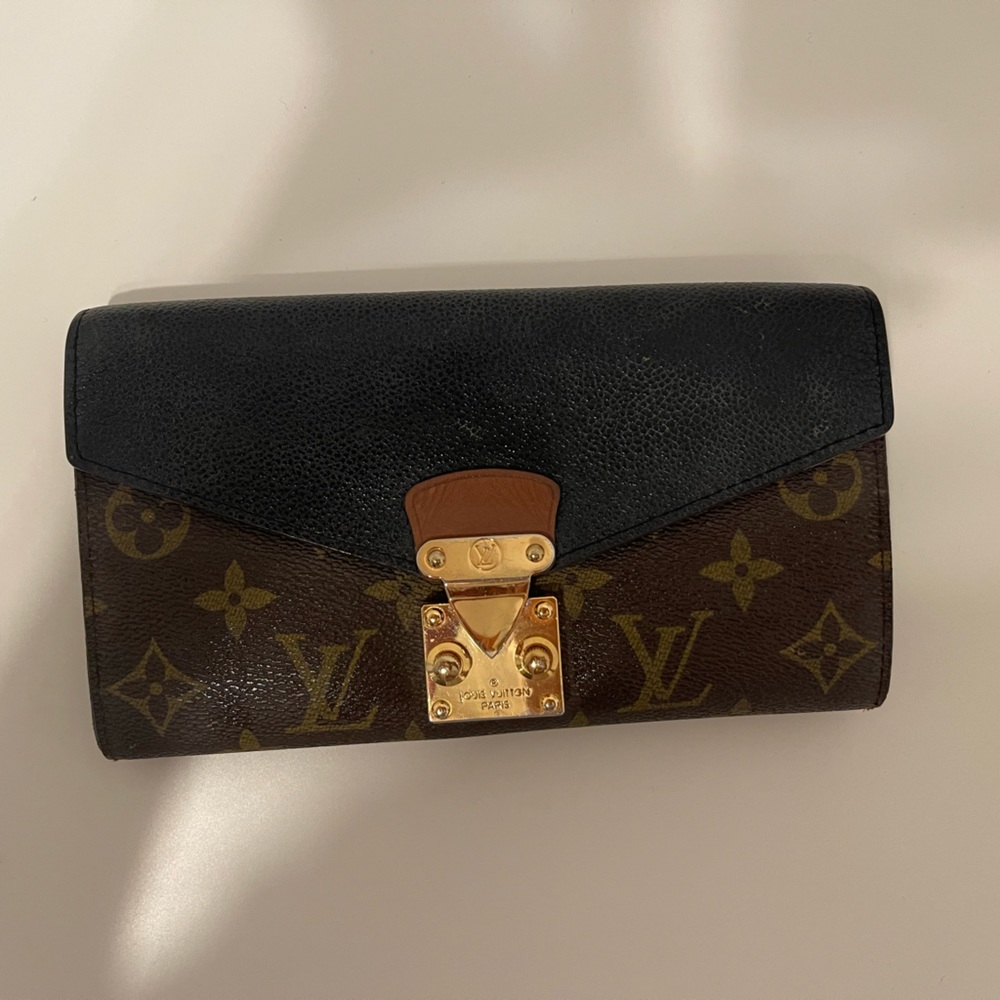 Louis Vuitton Wallet